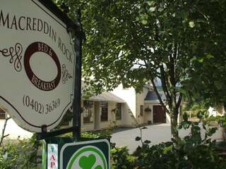 Отели типа «постель и завтрак» Macreddin Rock Bed & Breakfast Охрим-0